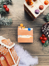 Load image into Gallery viewer, Gingerbread House