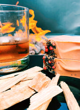 Load image into Gallery viewer, Bourbon & Sandalwood