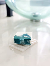 Load image into Gallery viewer, Bay