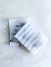 Load image into Gallery viewer, Epoxy Soap Dish