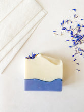 Load image into Gallery viewer, Fresh Linen